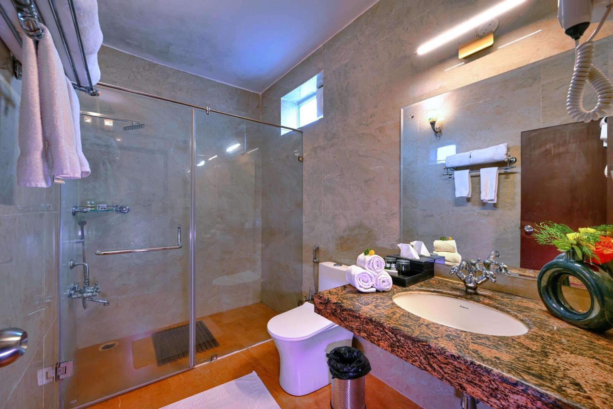 Tiger Den Resort Khilchīpur 外观 照片
