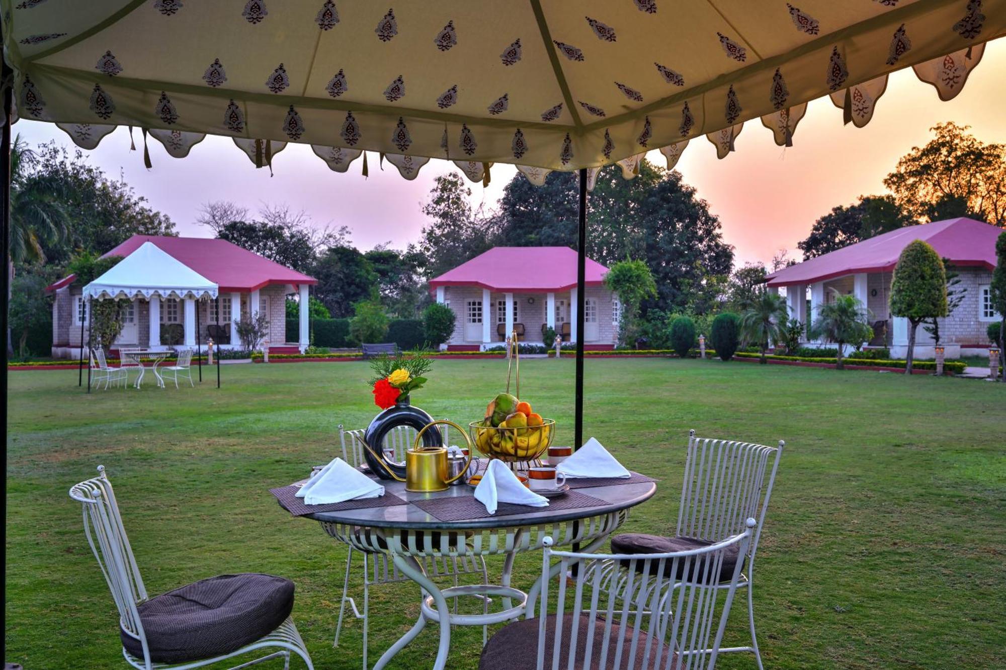 Tiger Den Resort Khilchīpur 外观 照片