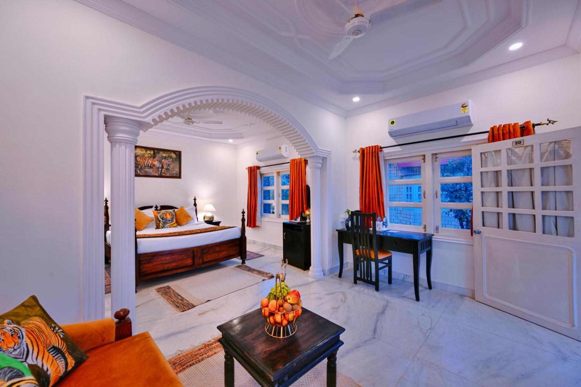 Tiger Den Resort Khilchīpur 外观 照片